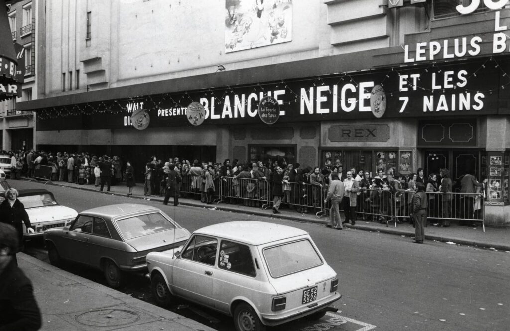 File d'attente pour Blanche Neige, 1962.